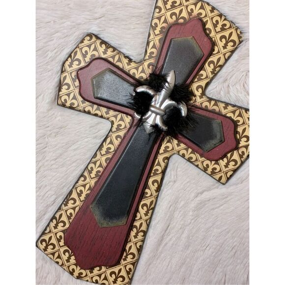 18” Wooden Fleur-De-Lis Multi-Tiered Rustic Black Faux Fur Wall Cross - Picture 8 of 8